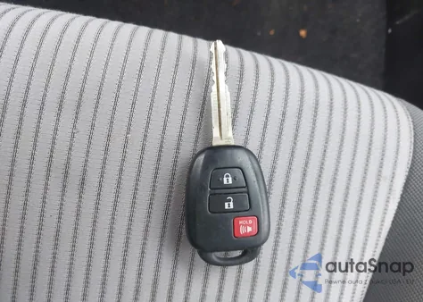 2013 Toyota Rav4 Le z USA, uszkodzony, nr VIN 2T3BFREV4DW100636